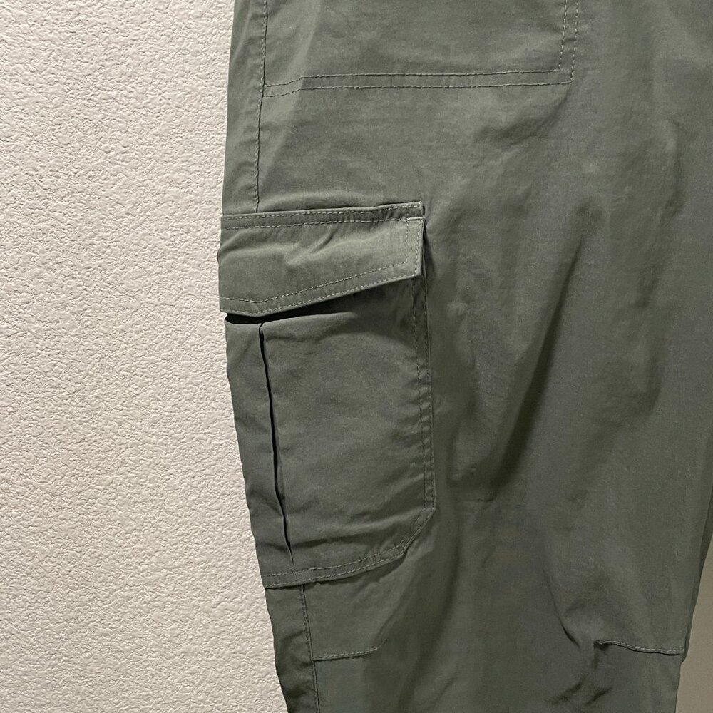 MOUNTAIN WAREHOUSE "Conniston" Stretch Cargo Outdoor Trousers Olive Women 14 - Picture 7 of 10